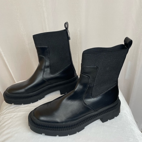 Mango Syria black faux leather ankle lugg boots track platform size 8.5 US NWT - Picture 1 of 5